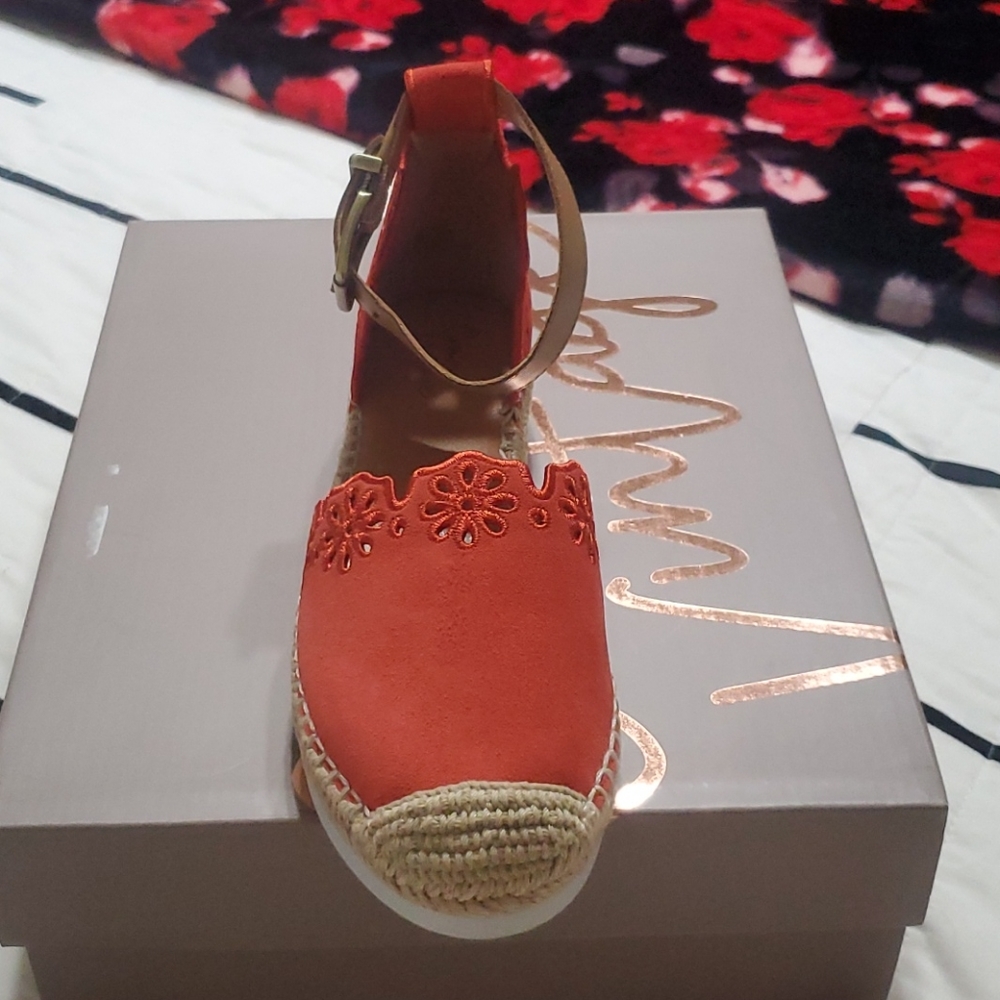 New Crown Vintage CV-Brixie flats size 6 - Picture 2 of 5